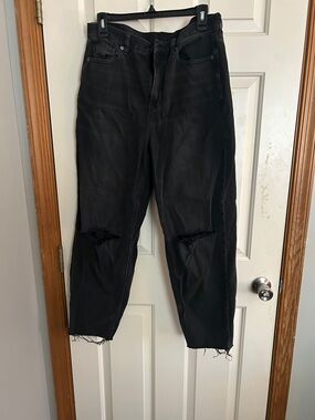 American Eagle Outfitters Black Distressed Boyfriend Jeans